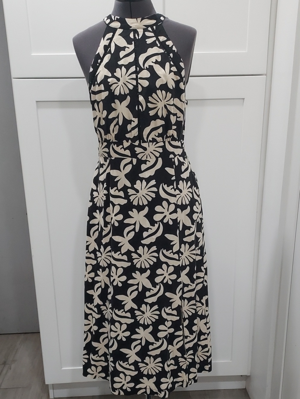 Lost + Wander Black Halter Midi Dress with Cream Floral Print